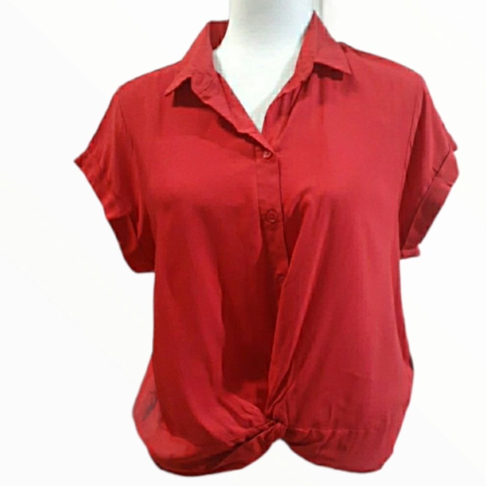 No Boundaries Twist Front Blouse